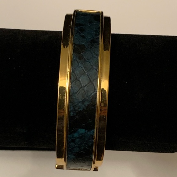 EUC Vince Camuto Bracelet - Picture 3 of 4